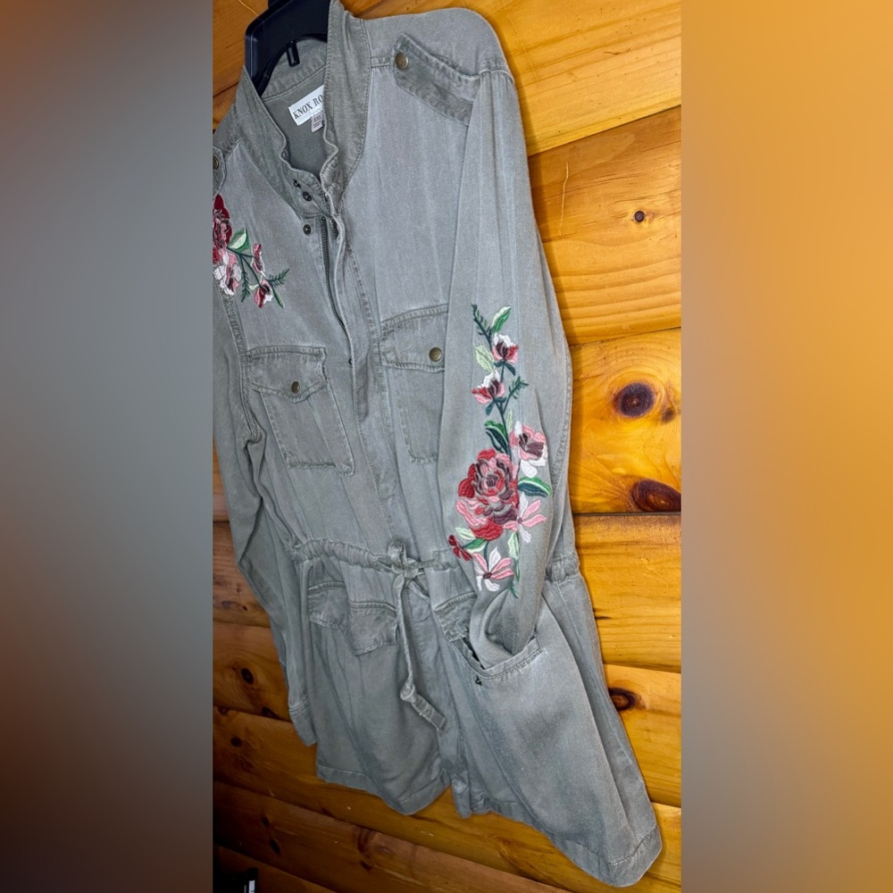 Knox Rose Olive Utility Jacket with Rose Embroidery - Picture 5 of 8